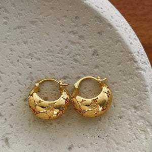 Luxury Hollow Bag Ear Clip with Diamonds