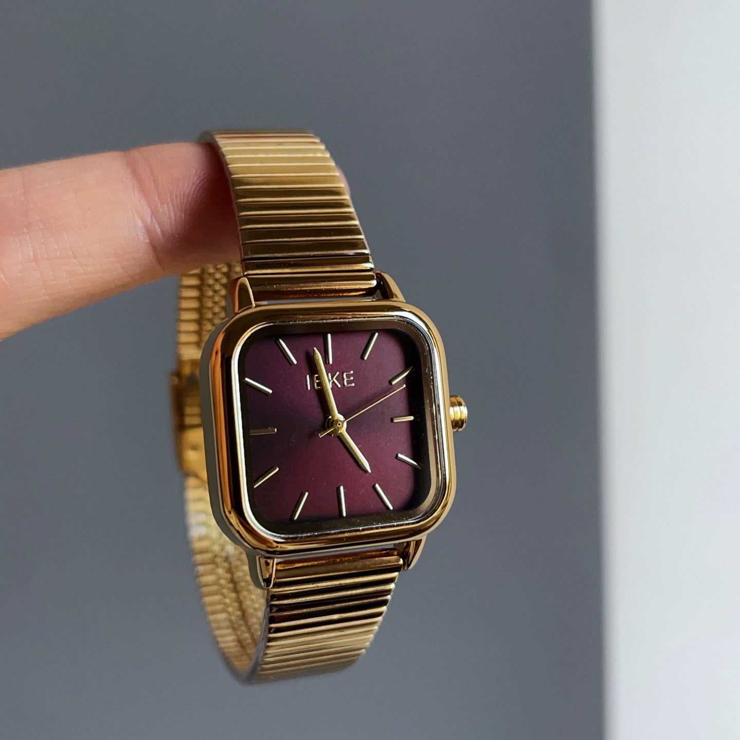 Retro Ankola Red Chain Bracelet Watch PDW038 - view 4