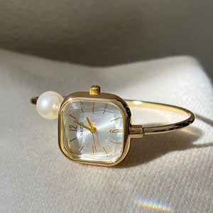 Square Dial Pearl Bangle Watch Quartz Gold Silver PDW035