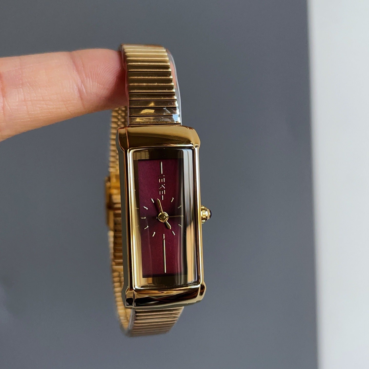 Retro Ankola Red Chain Bracelet Watch PDW038 - view 3