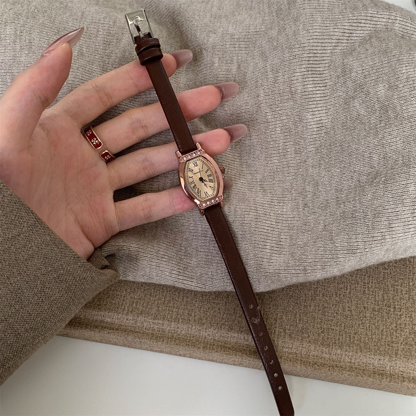 Minimalist Diamond-Cut Glass Square Watch PDW015 - view 4