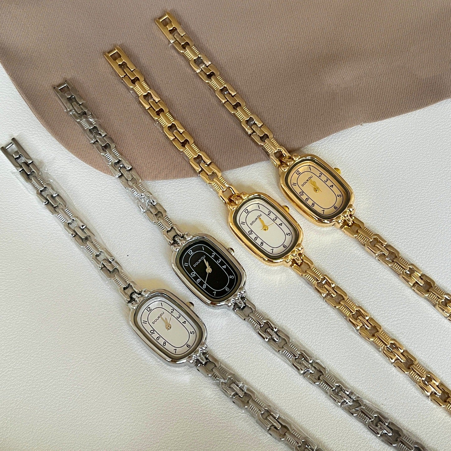Elliptical Bangle Watch Alloy Bracelet Quartz PDW014