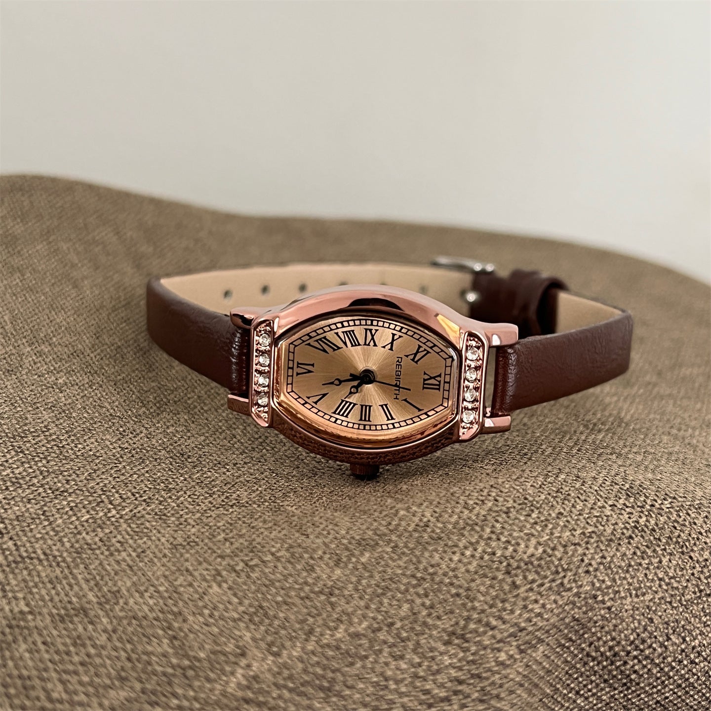 Minimalist Diamond-Cut Glass Square Watch PDW015 - view 8