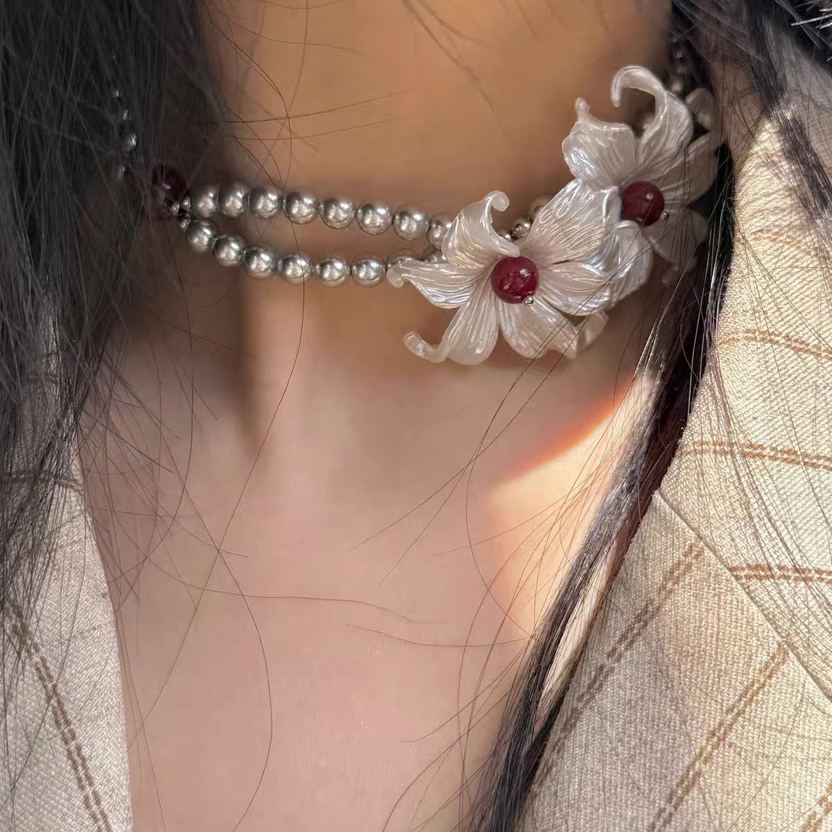 Iris Flower Pearl Choker Necklace