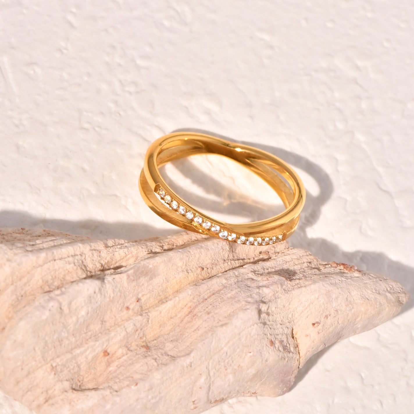 Hypoallergenic 18K Gold Cross Ring