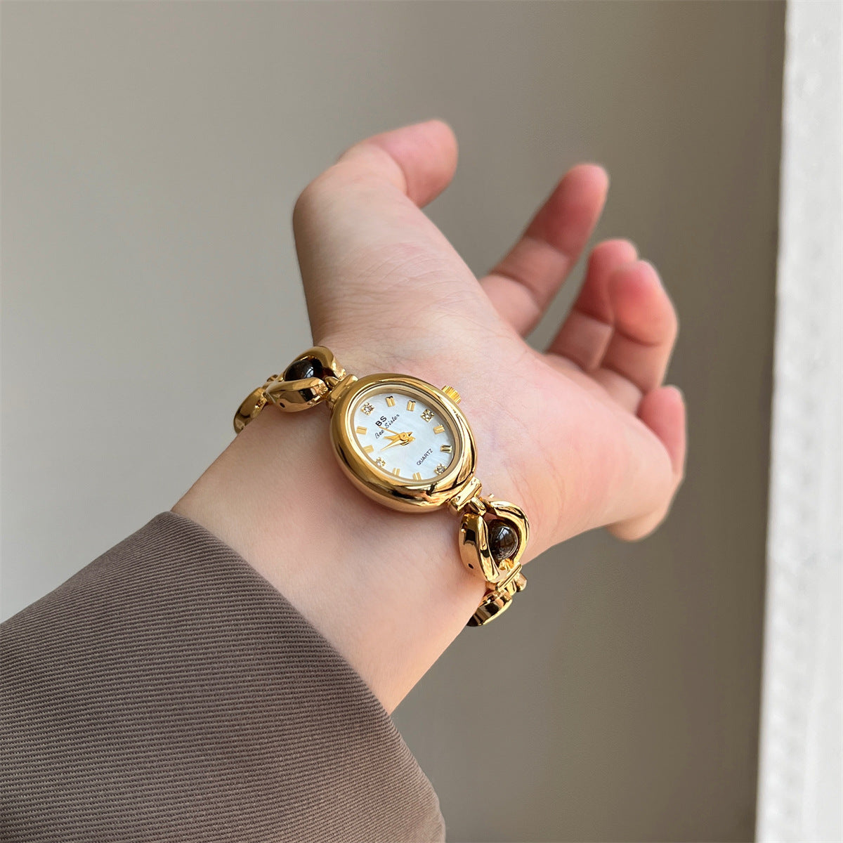 Amber Pearl Bracelet Watch Gold Quartz Movement PDW027 - view 5