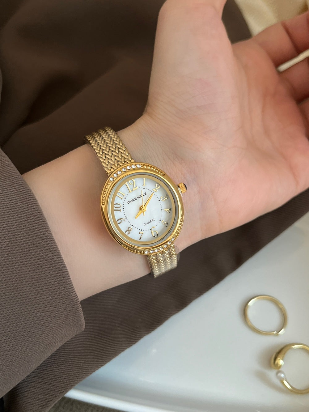 Gold Oval Dial Wheat Chain Bracelet Watch PDW019 - view 7