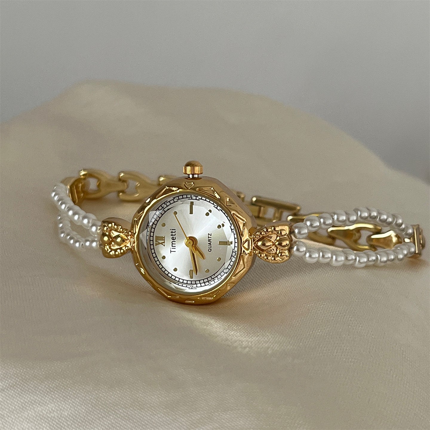 Pearl Bracelet Watch Quartz Movement Titanium Clasp PDW011