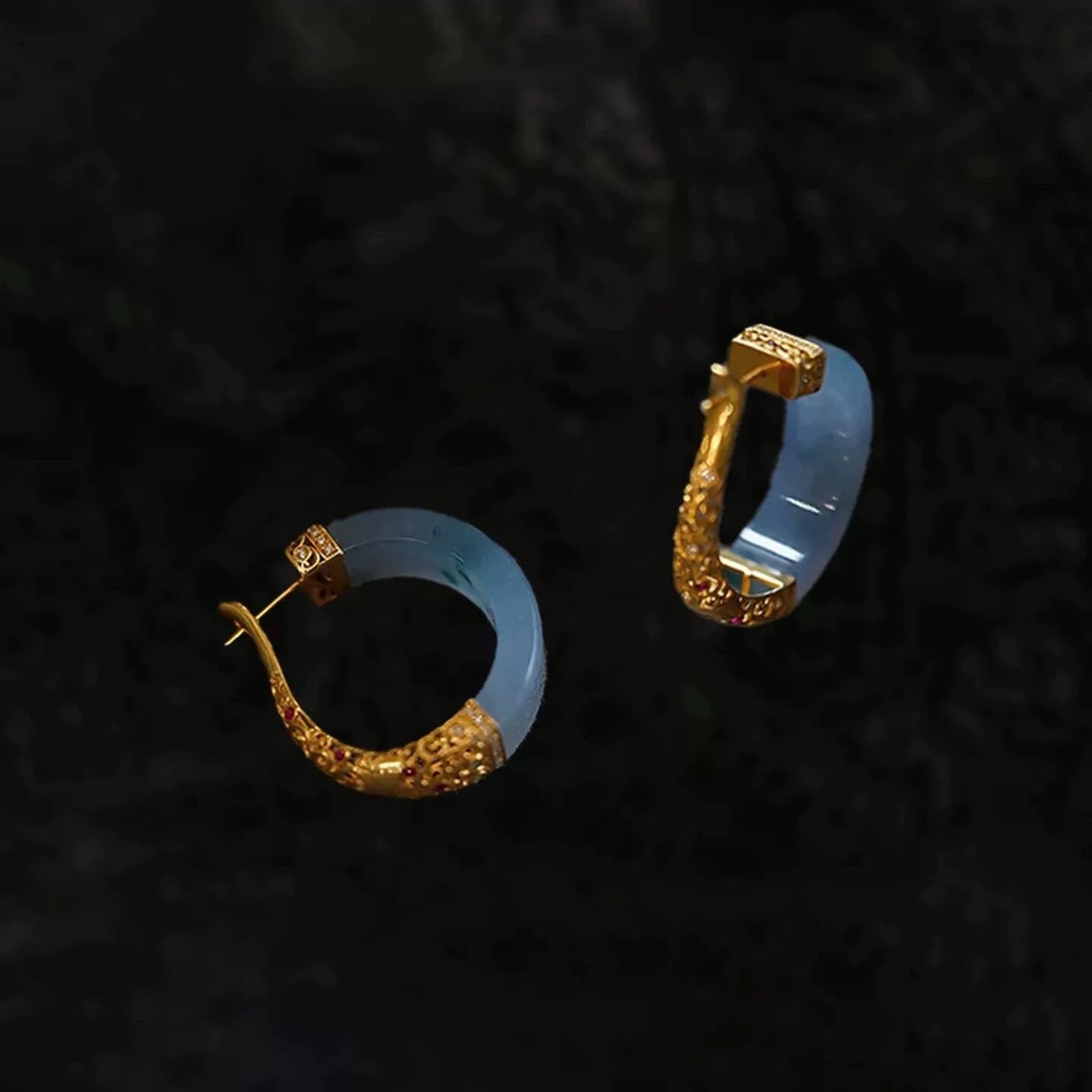 Retro U Hoop Earrings 18K Gold Plated