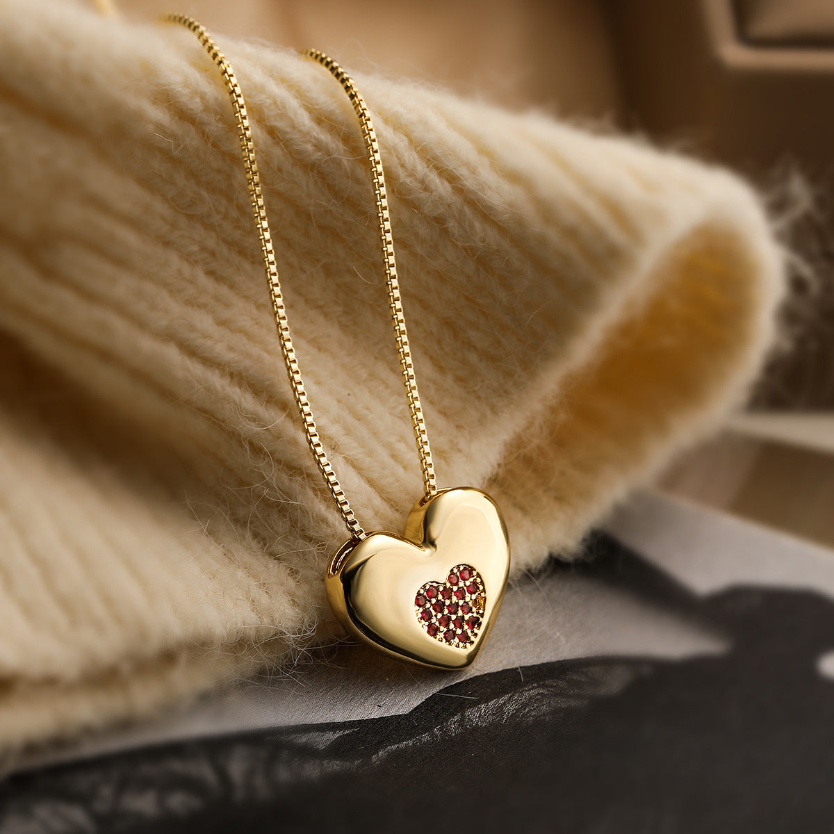 Heart Pendant Necklace — 18K Gold