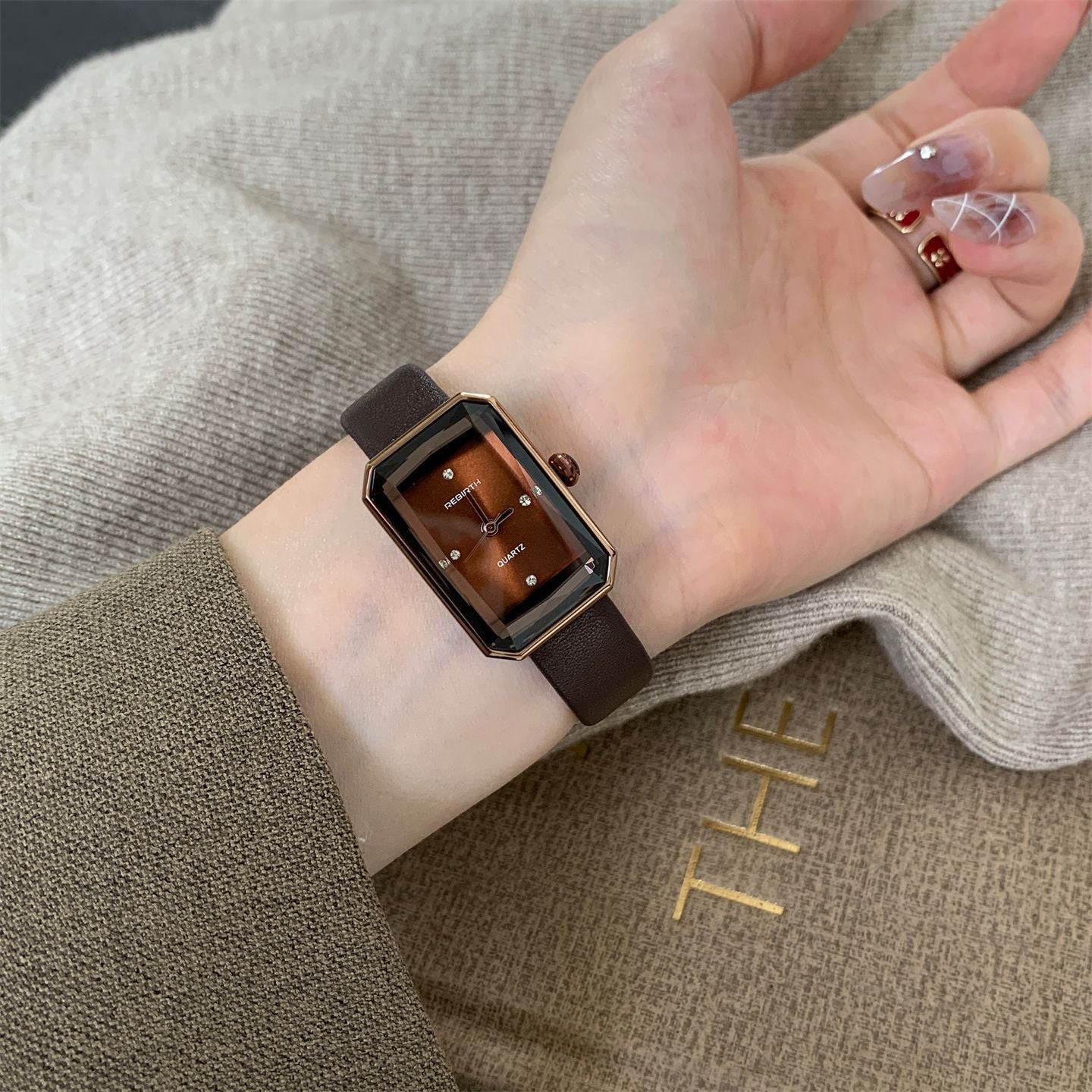 Minimalist Diamond-Cut Glass Square Watch PDW015 - view 6