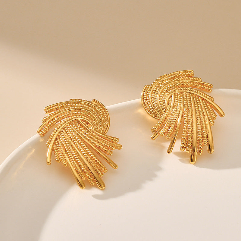 French Retro 18K Gold Geometric Swirl Earrings