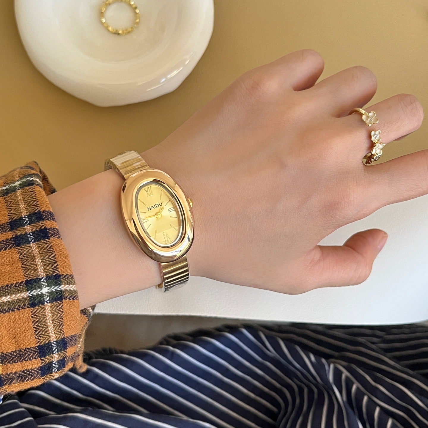 Oval Gold Tone Watch Faux Leather Strap Quartz PDW017 - view 5