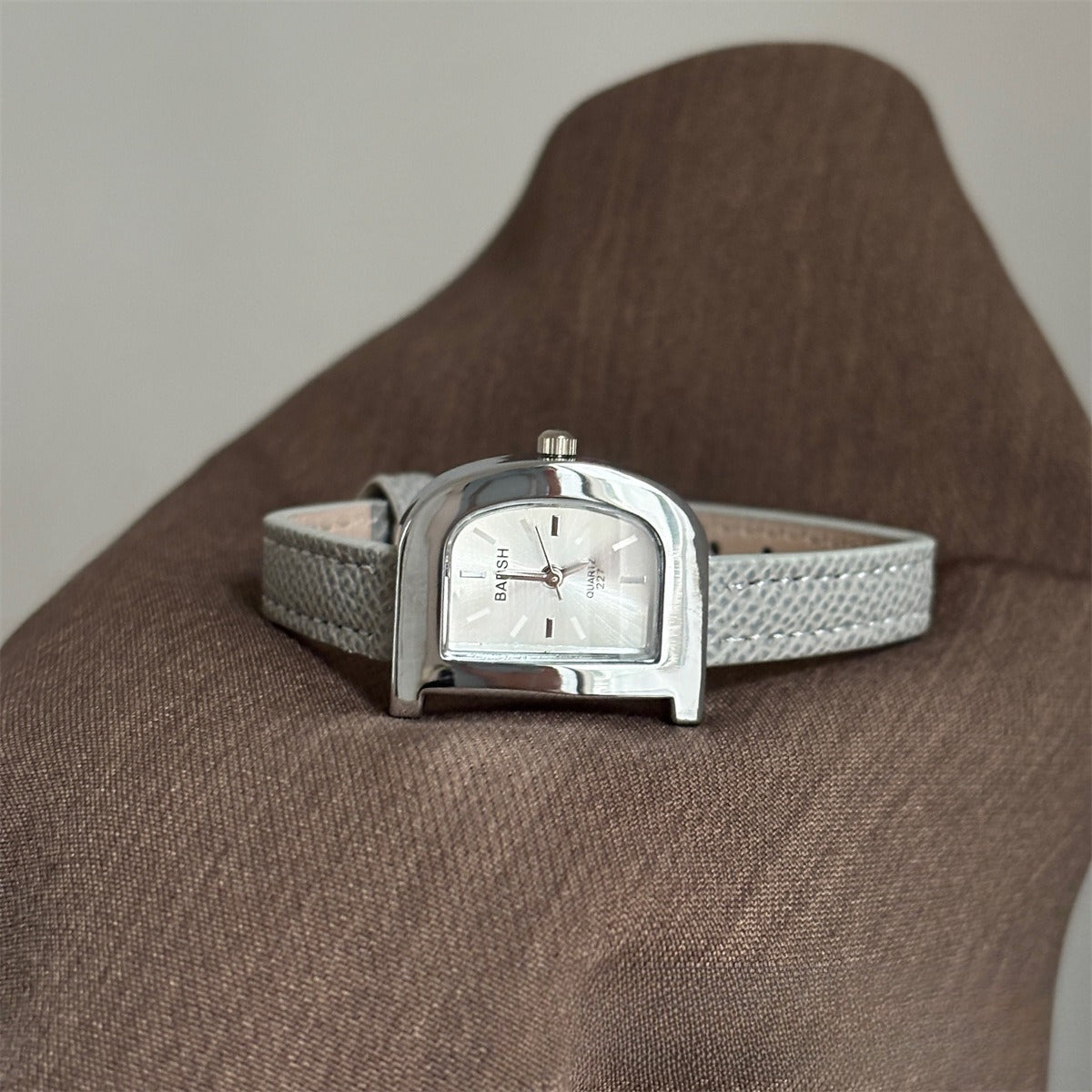 D-Shape Dial Watch Gold Plated Stainless Steel PDW031 - view 6