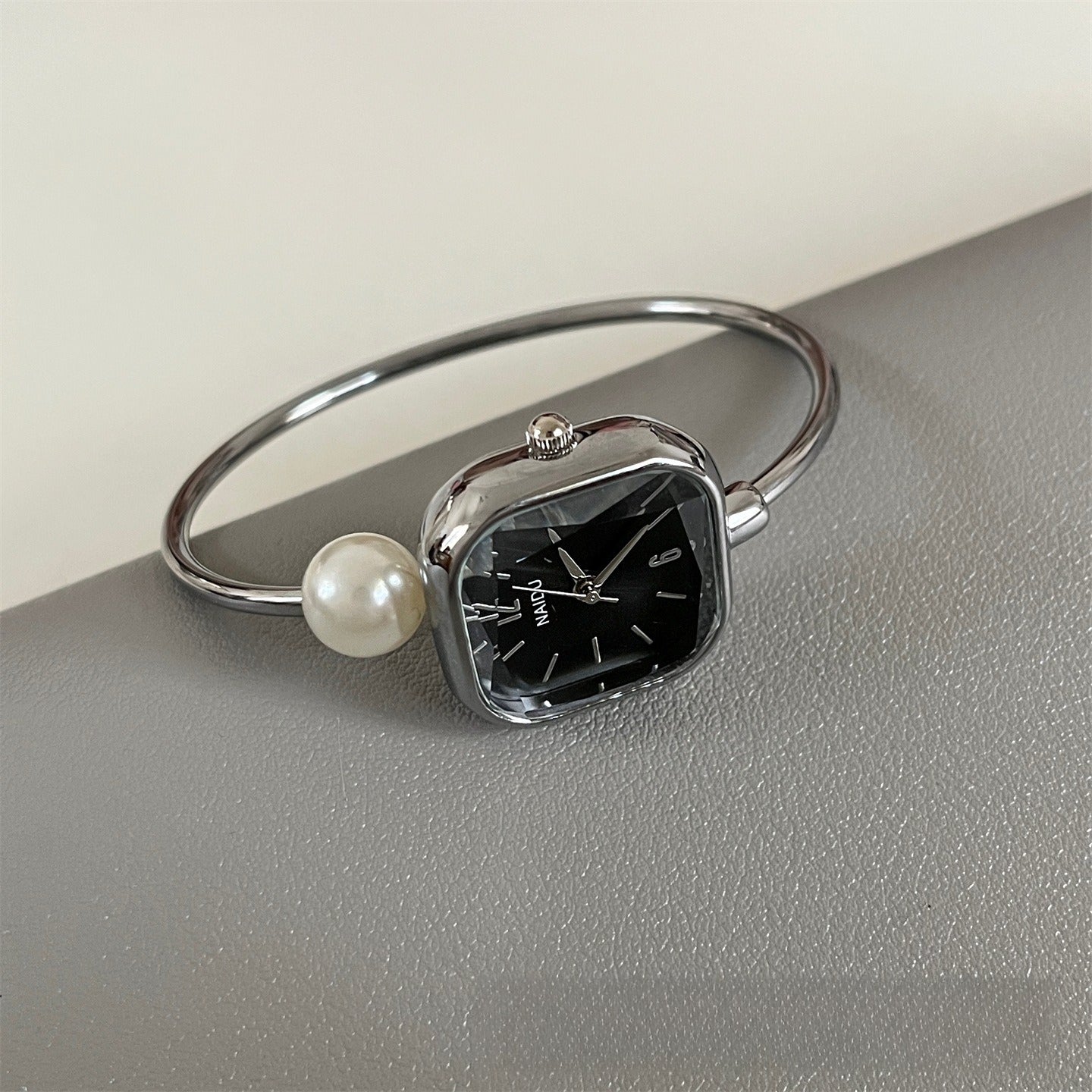 Square Dial Pearl Bangle Watch Quartz Gold Silver PDW035 - view 5